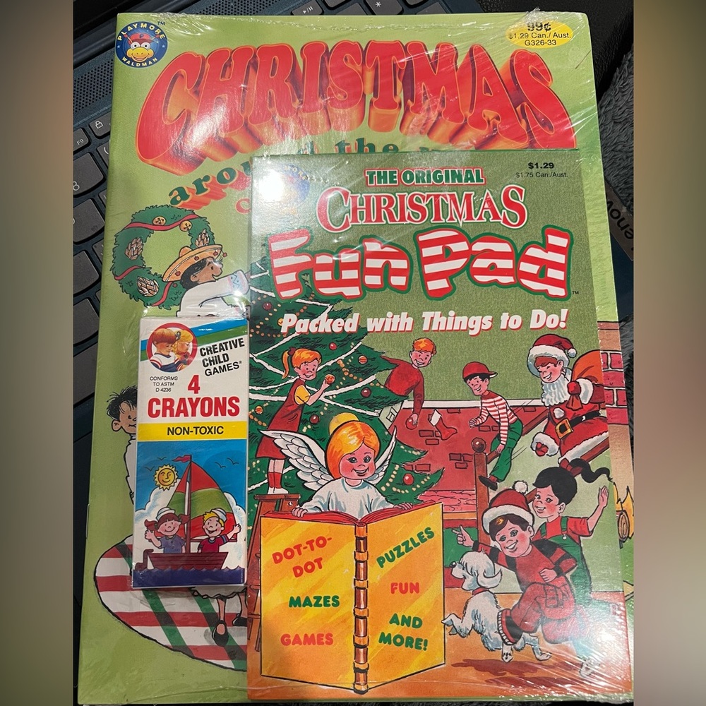 Vintage Playmore Waldman Christmas Activity Pack Coloring Book Crayons